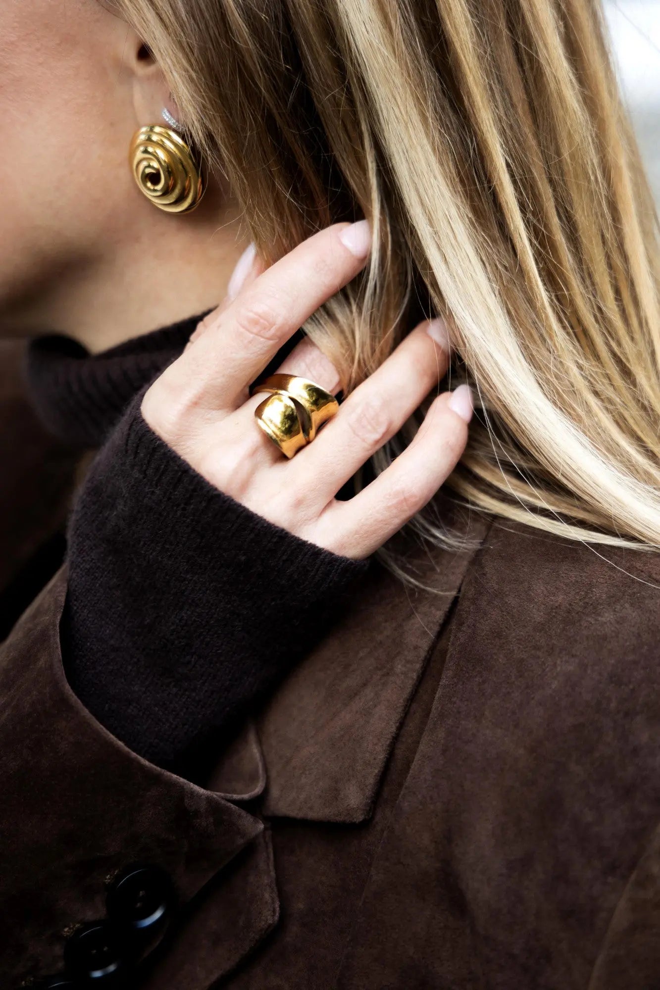 The Juliet Twirl Earrings Anisa Sojka