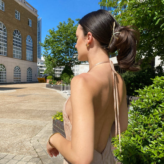 Anisa Sojka Gold Metal Hair Claw Clip