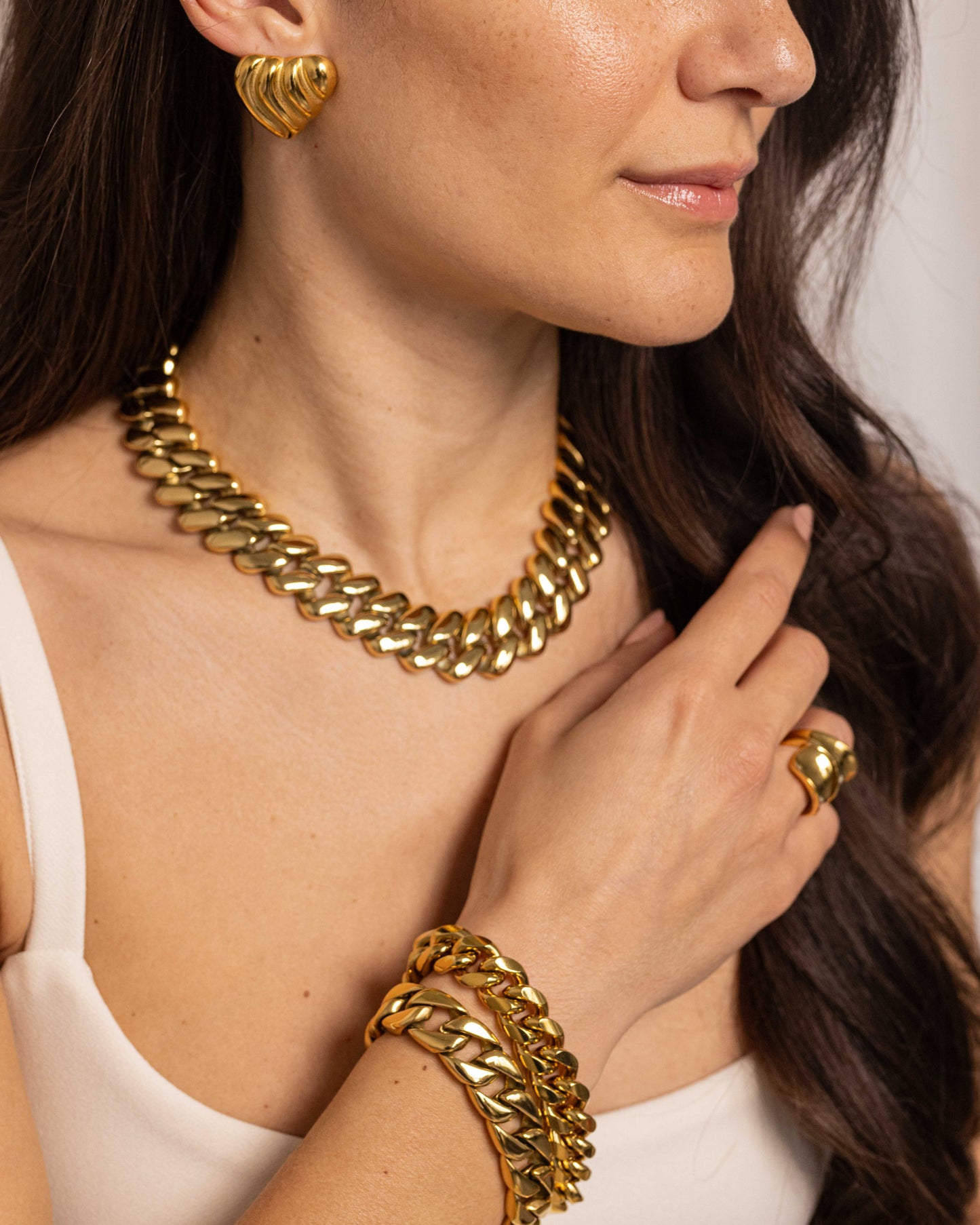 Anisa Sojka Gold Chunky Chain Bracelet