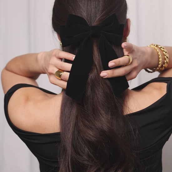 Anisa Sojka Black Velvet Bow Hair Clip