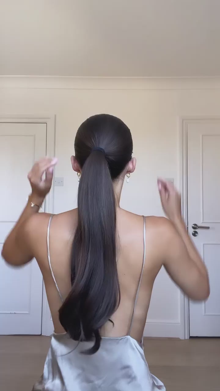Anisa Sojka Pearl Metal Hair Claw Clip Hair Tutorial