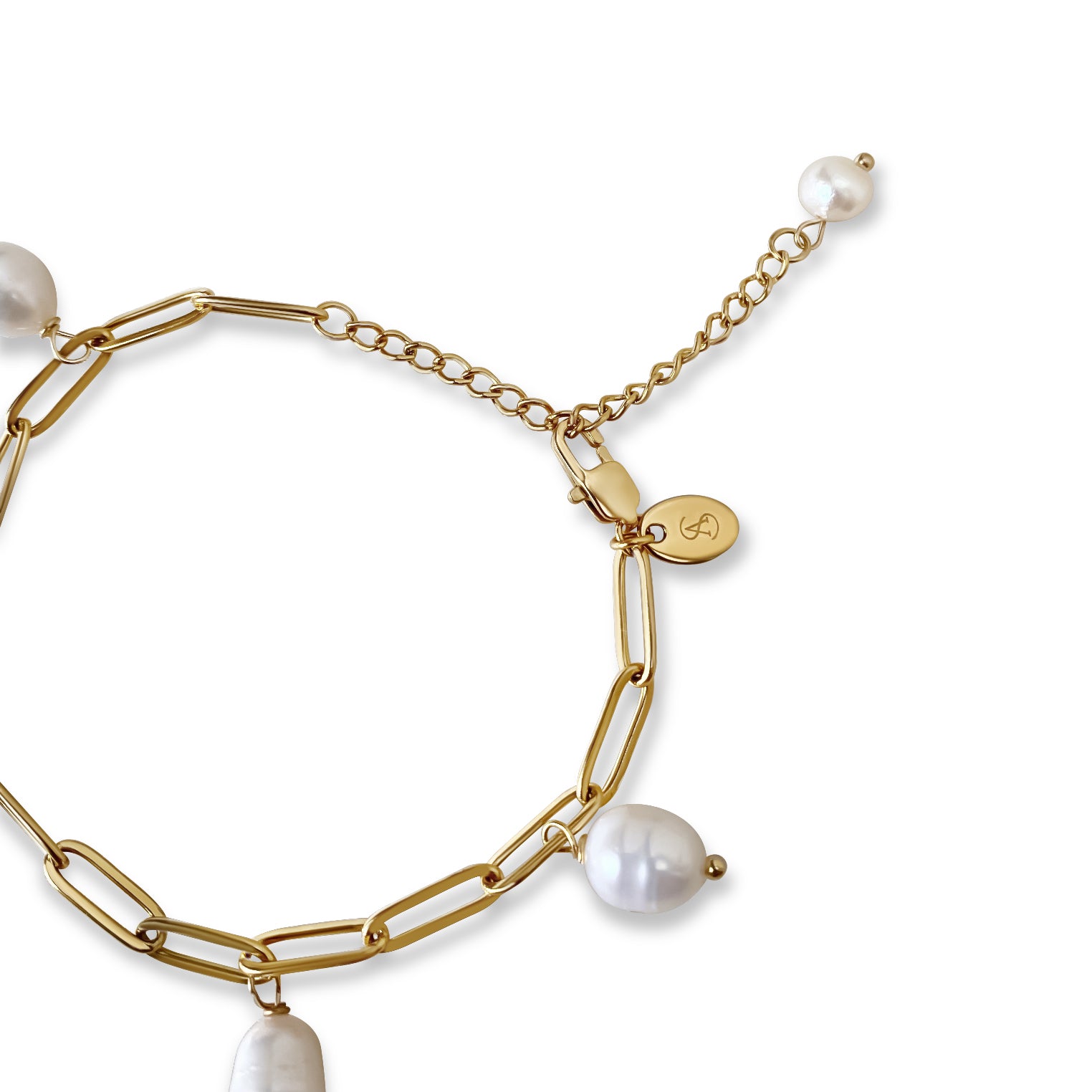 Anisa Sojka Gold Freshwater Pearl Drop Bracelet
